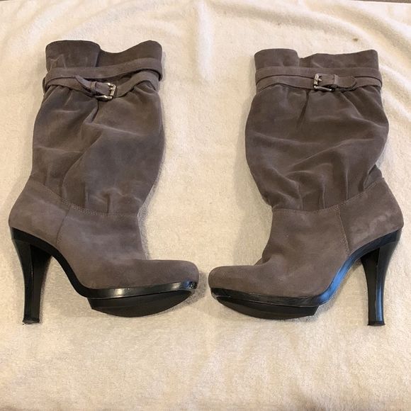 Michael Kors Kincade suede slouchy boots. - Picture 3 of 14